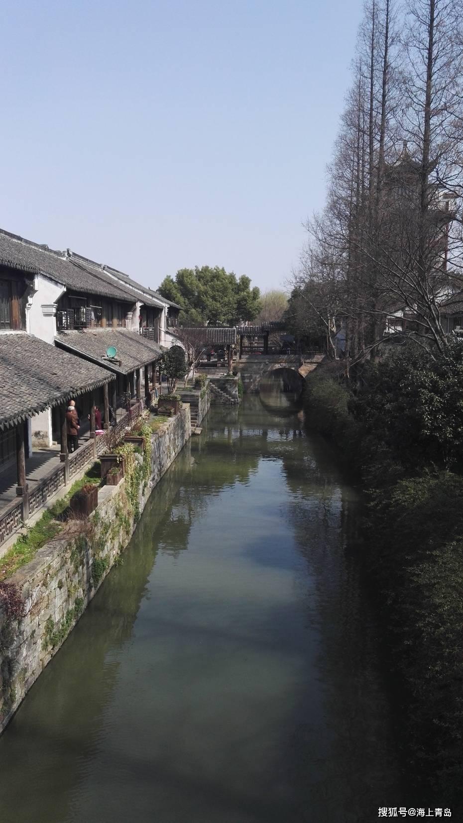 逃离违建房屋8